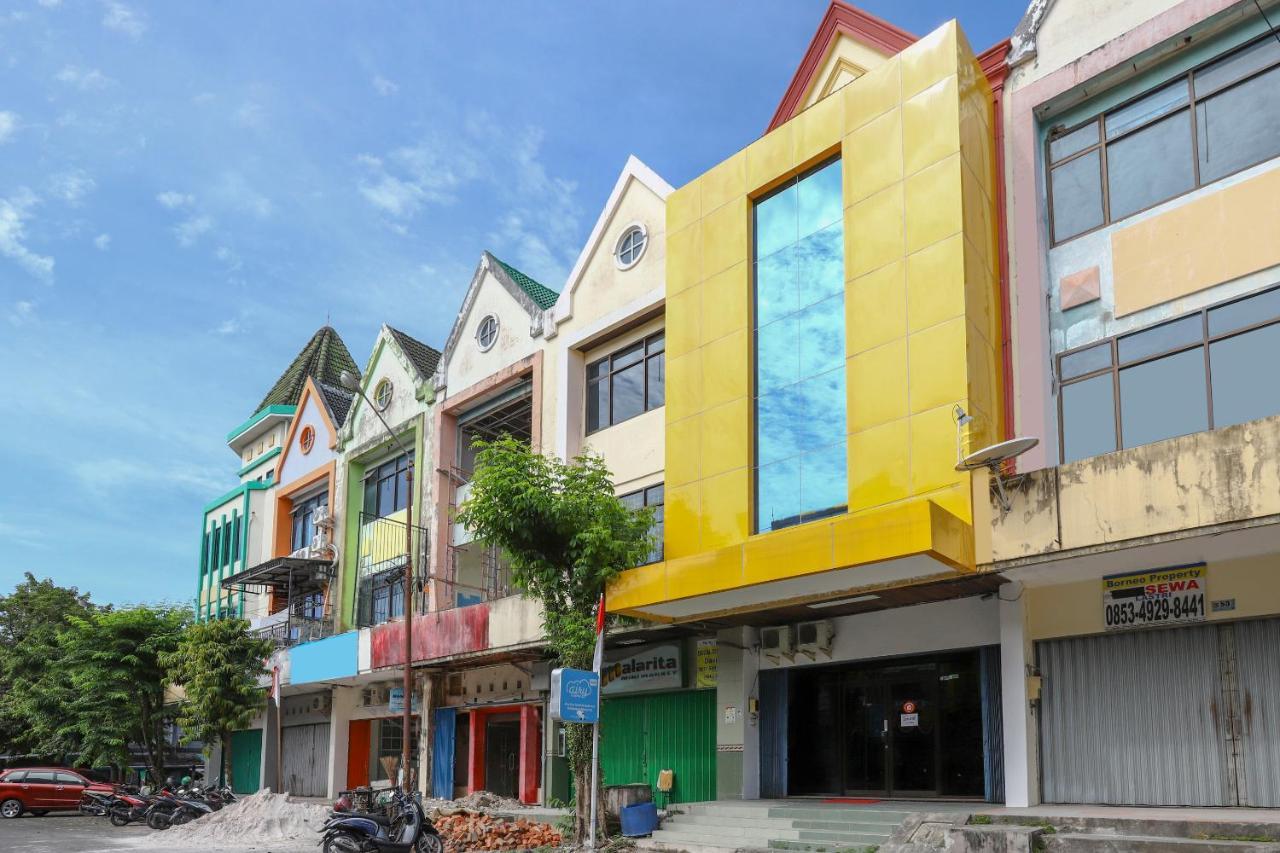 Good Sleep Balikpapan Mitra Reddoorz Hotel Exterior photo